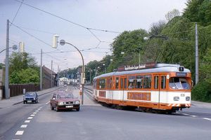 GT6 839 am 18.05.1987 als Linie 1 Richtung Senne an der Haltestelle Brackwede Bahnhof.