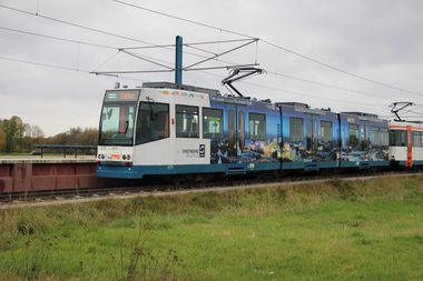 M8D 575 Stadtwerke Bielefeld von vorne Buschbachtal.JPG