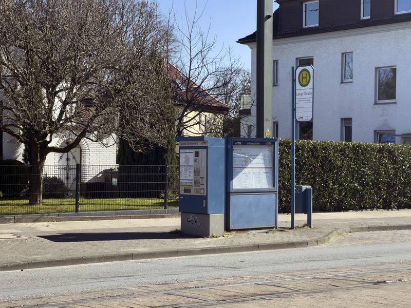 Datei:09.03.2022 Haltestelle LAS Richtung BHS.jpg