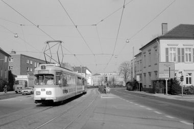 838 22.02.1982 Bielefeld, Artur-Ladebeck-Straße Von-der-Recke-Straße.jpg