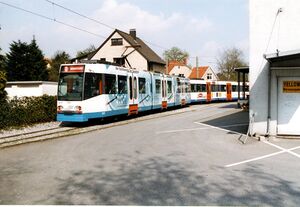 M8D 571 am 04.04.1999 auf dem Betriebsgleis Richtung Betriebshof Sieker.